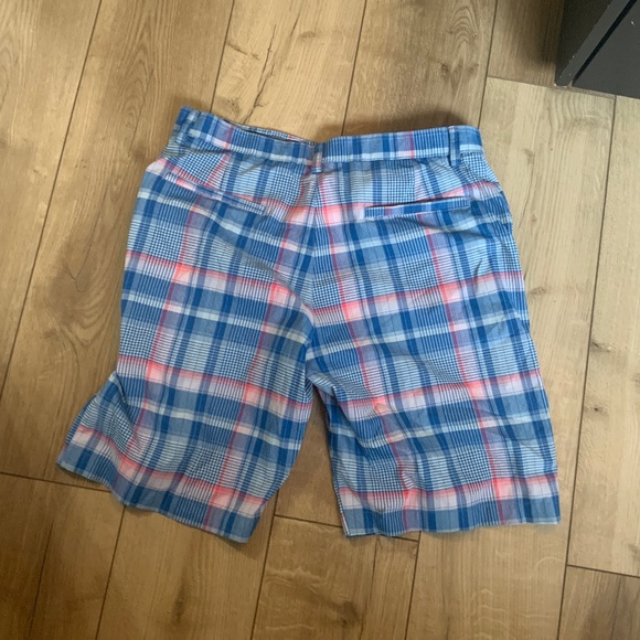 Men’s Golf Shorts - Size 32 PGA Tour - Picture 2 of 2